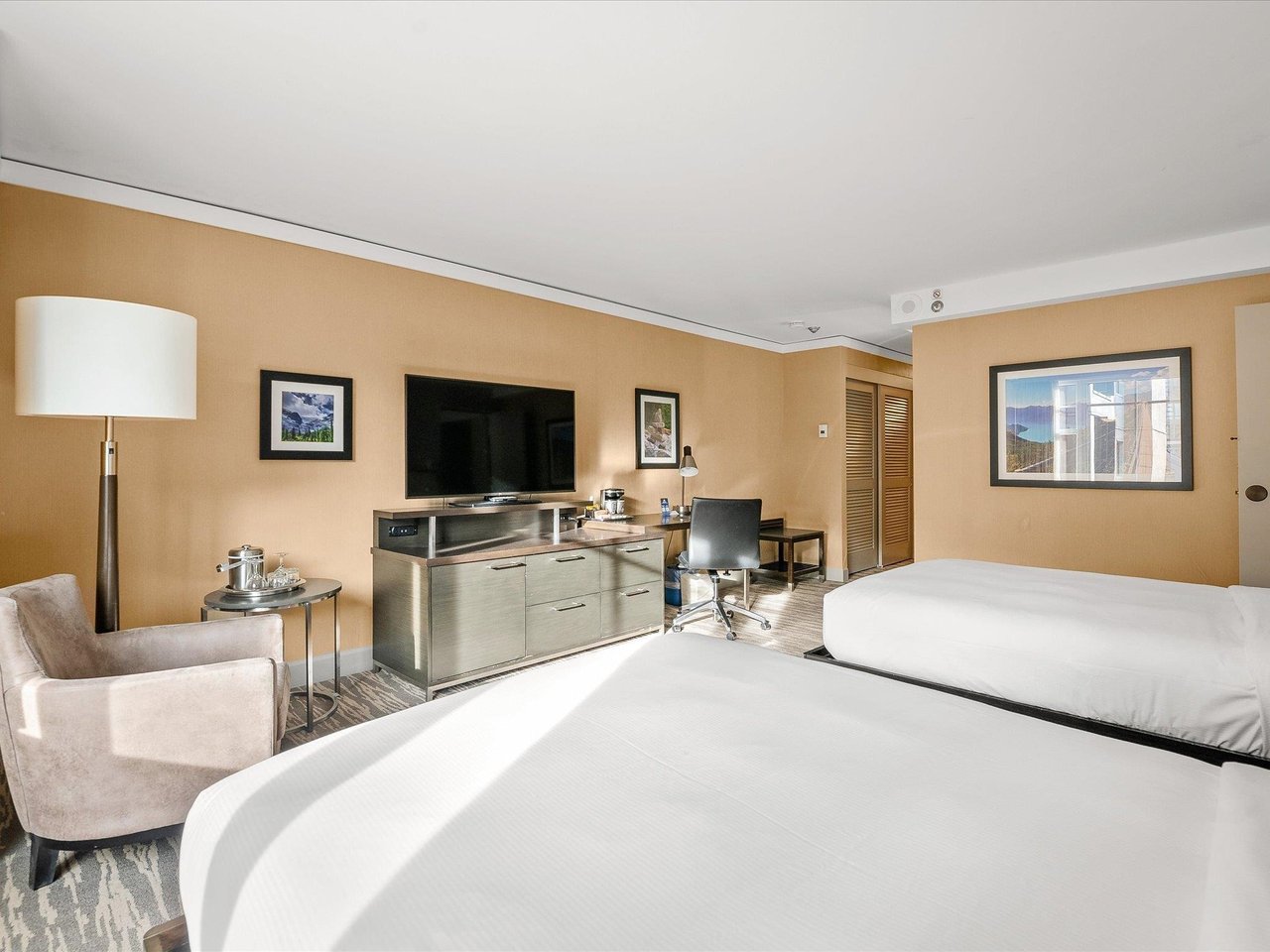 502/504-4050 Whistler Wy