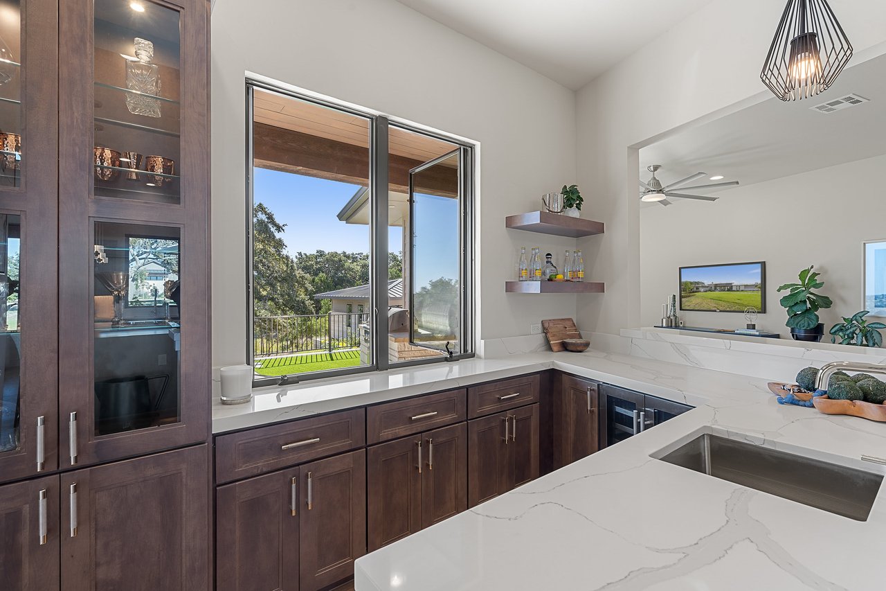 Bee Caves Single Story with Air Conditioned 2nd 2-Car Garage/ADU