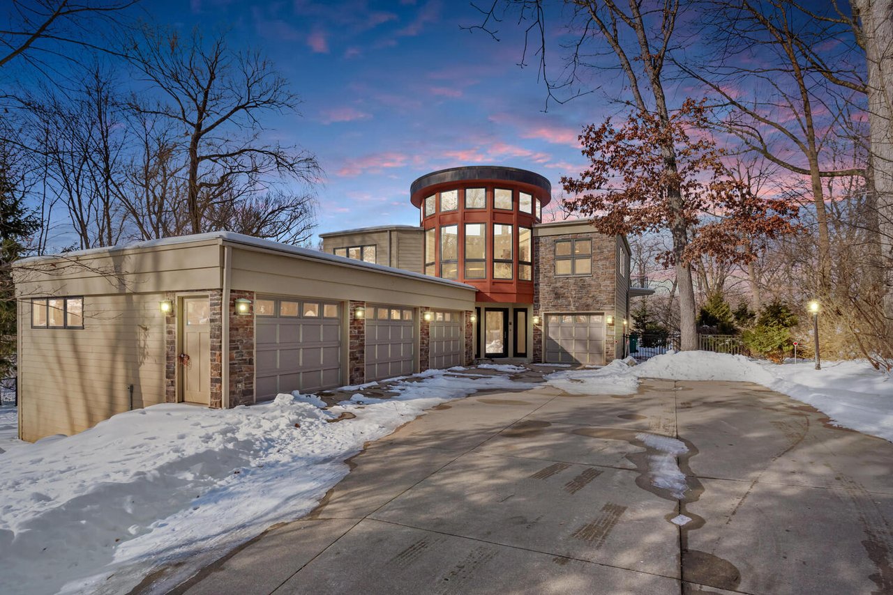 5006 W Parkview Dr