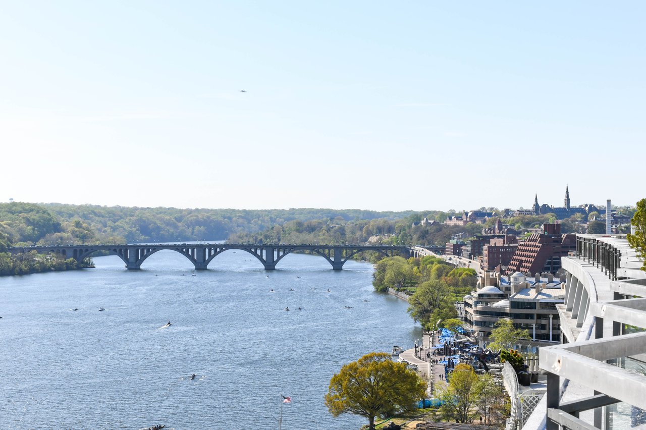 Watergate West Penthouse Seven