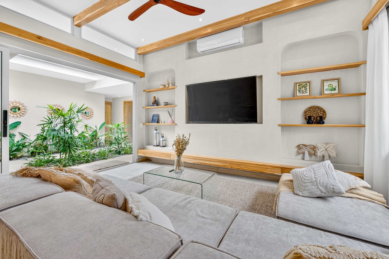 Casa Senderos | 4-Bedroom Tropical Home with Private Pool in Tamarindo