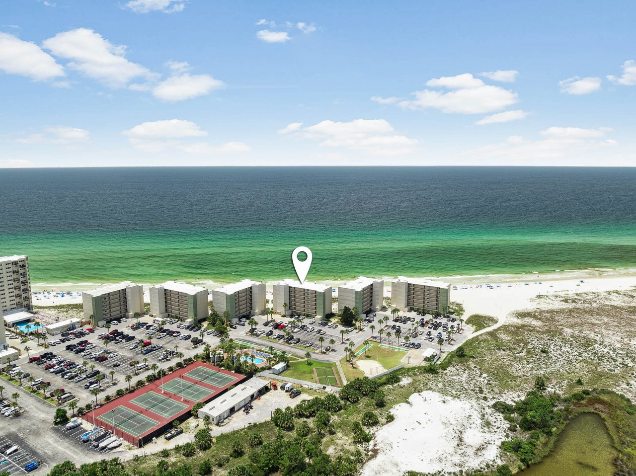 Pinnacle Port Condominium