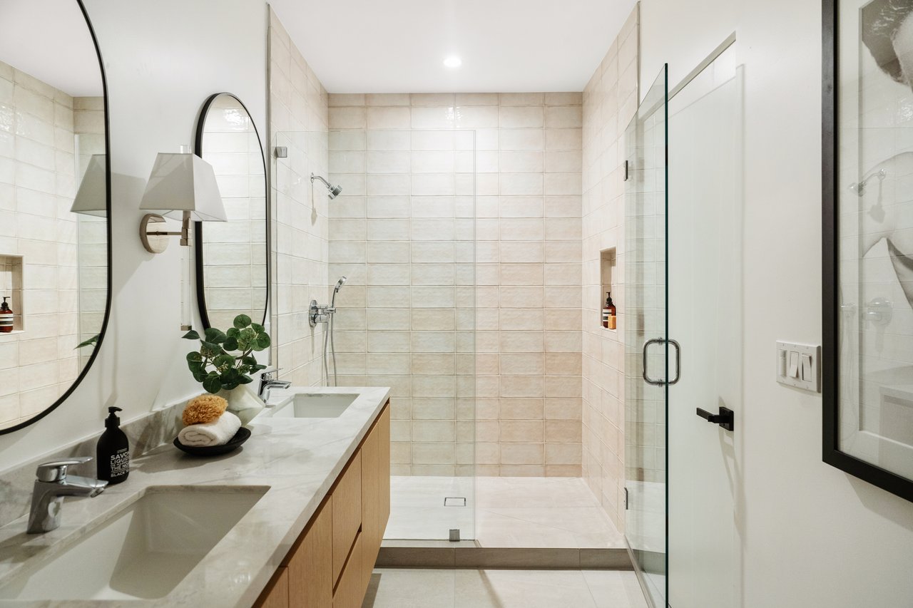 Ambrosia at Hillhurst