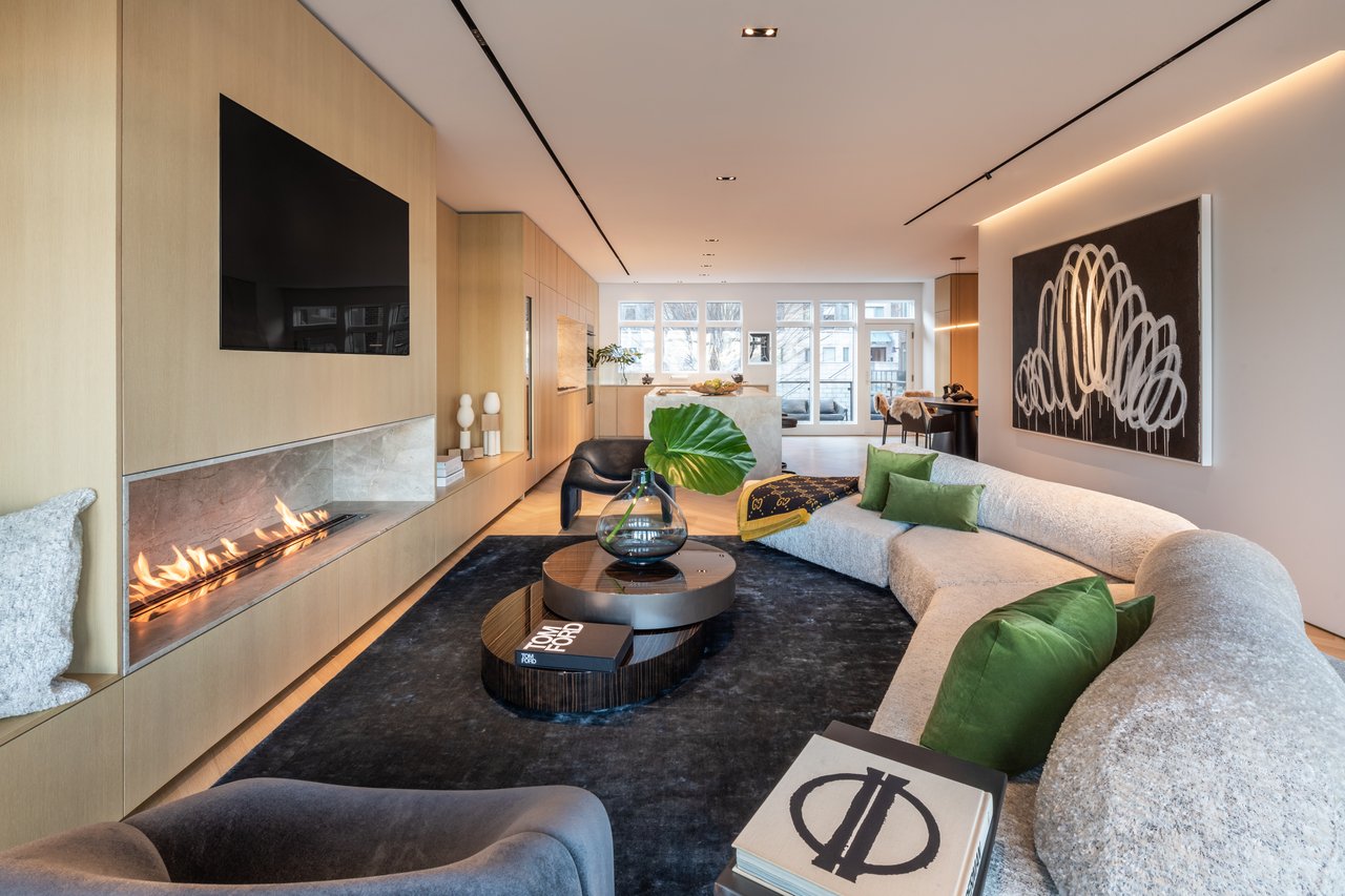 12 Henley Place - Waterfront Townhouse