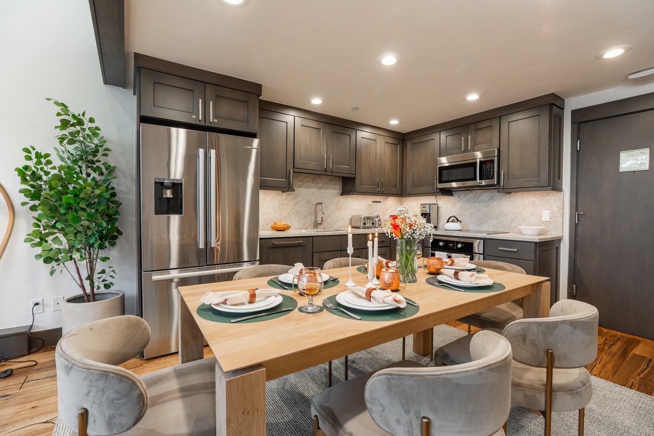 The Lodge at Vail Condominiums #406