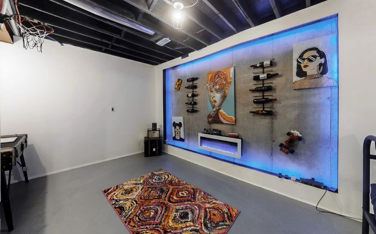 727 Vellore Park Avenue