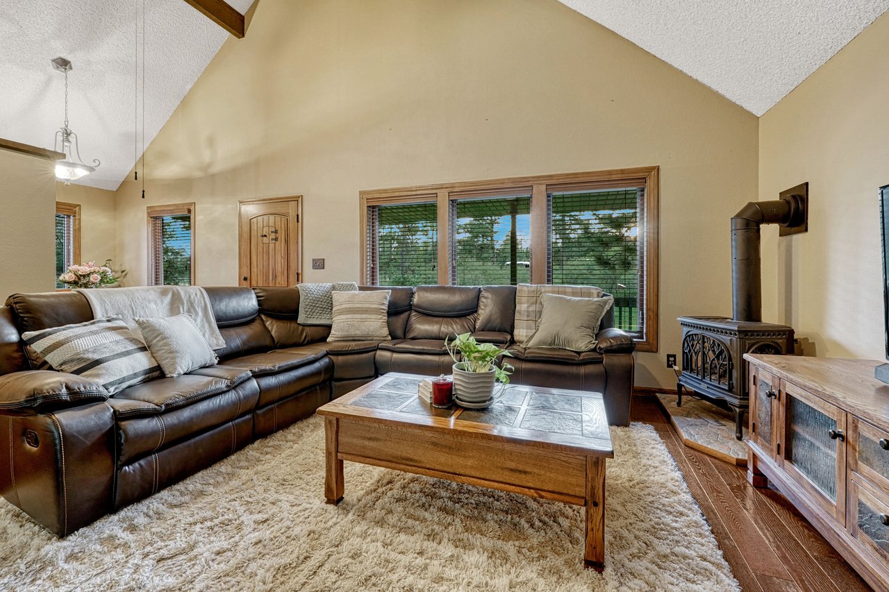 11125 Black Forest Road