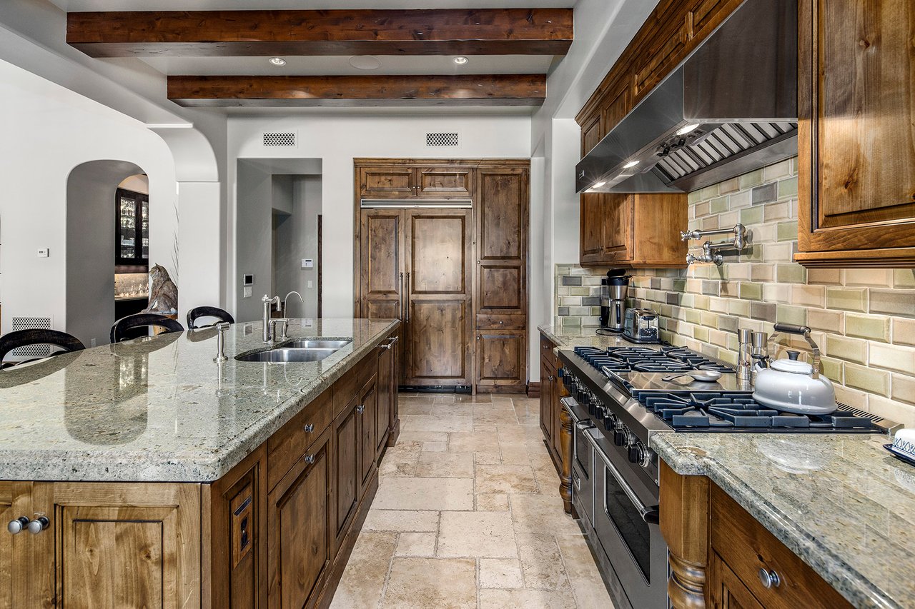 18826 N 101ST Place, 10