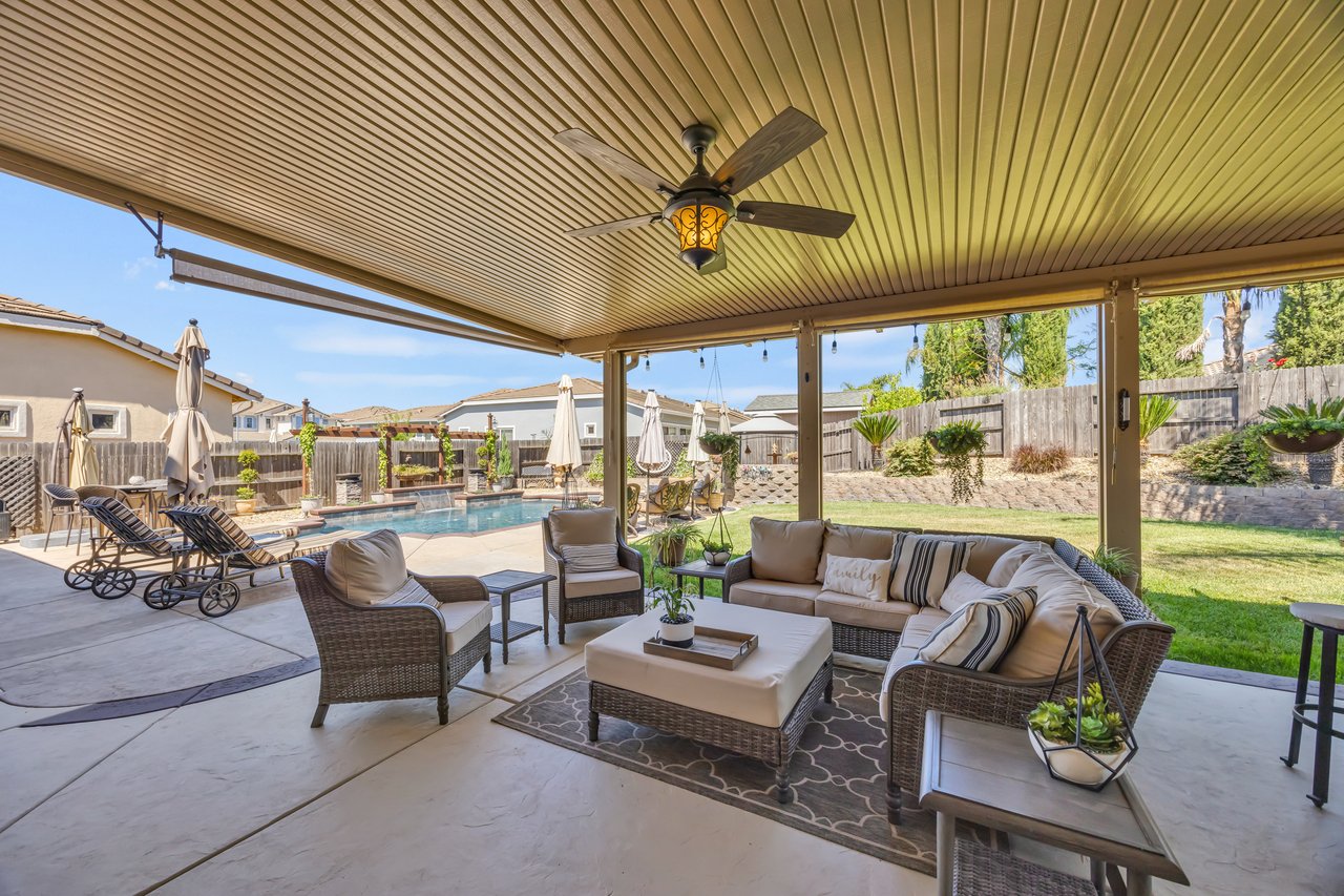 4040 Borderlands Dr