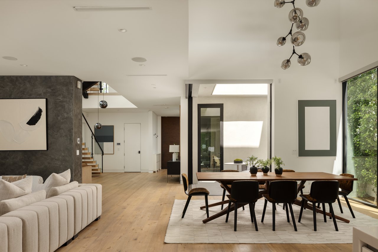 105 S Laurel Ave, beverly grove
