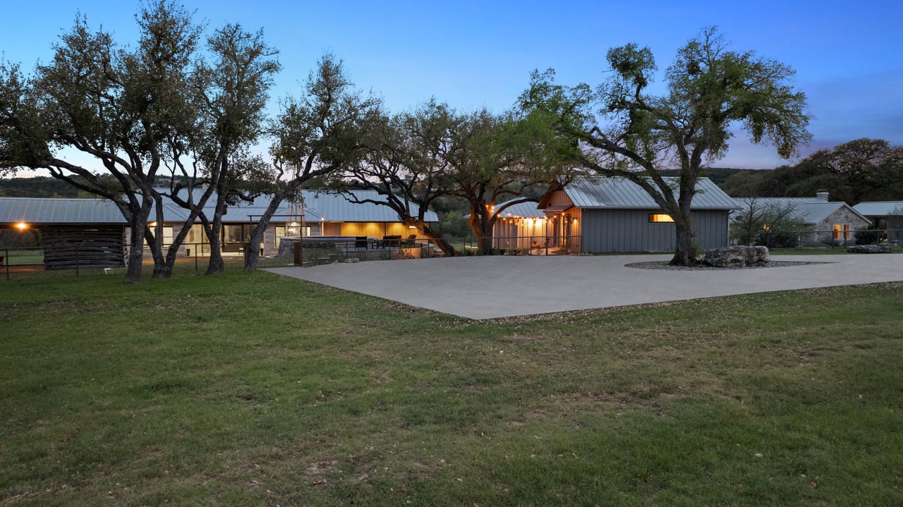 4813 Twin Acres Road