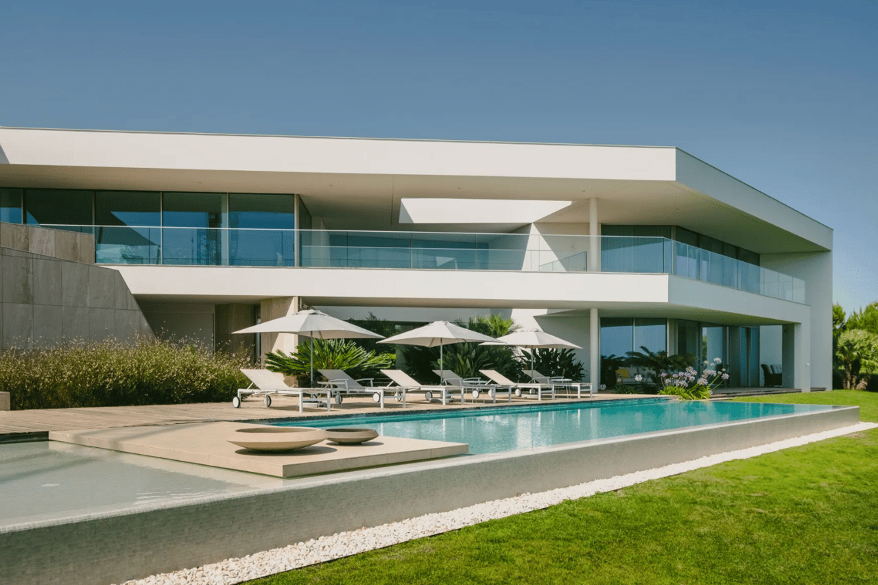 Western Lagos, Portugal