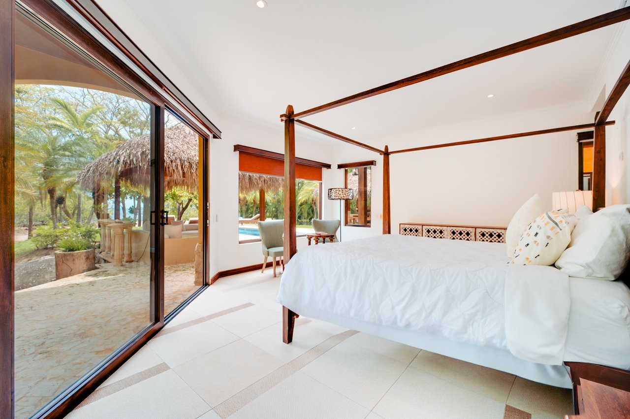 Casa Neptuno Beachfront Home  - Hacienda Pinilla
