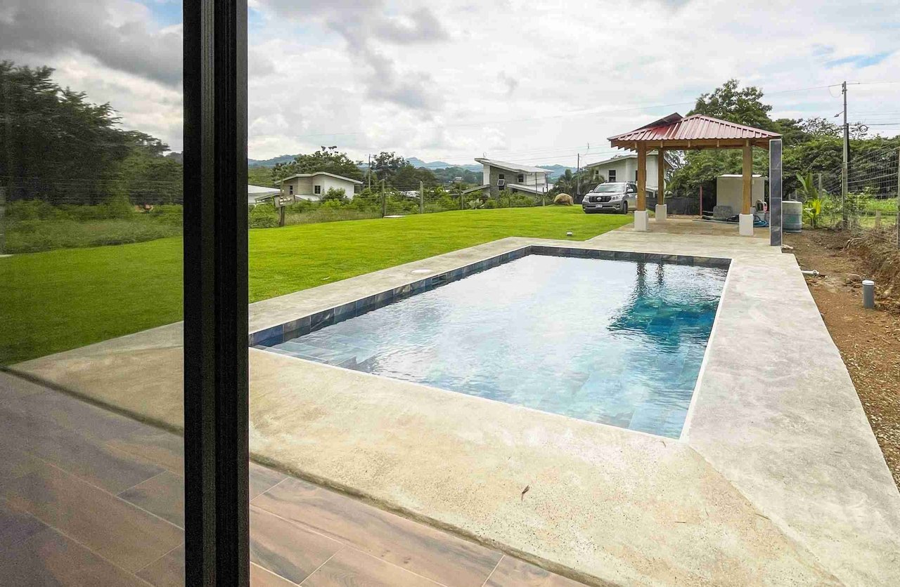 Brand-New Easy-Access 2-Bedroom Home with Big Pool & Peaceful Terraza on Calle Cascada in Ojochal Costa Rica