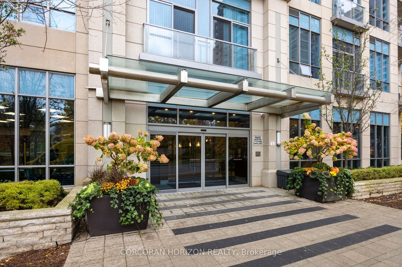 PRIME PENTHOUSE LIVING IS NOW EASY! 