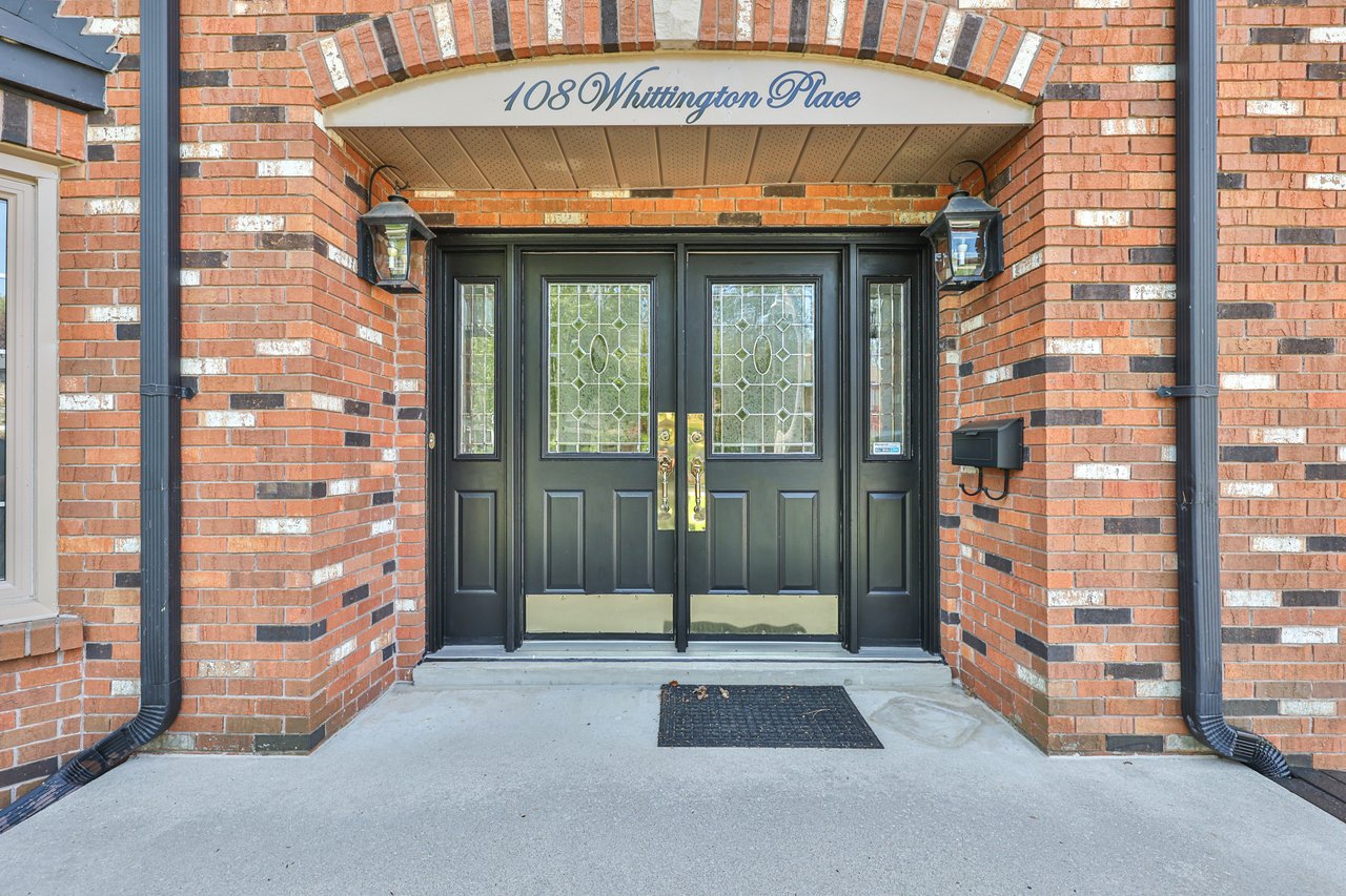 108 Whittington Place, Oakville