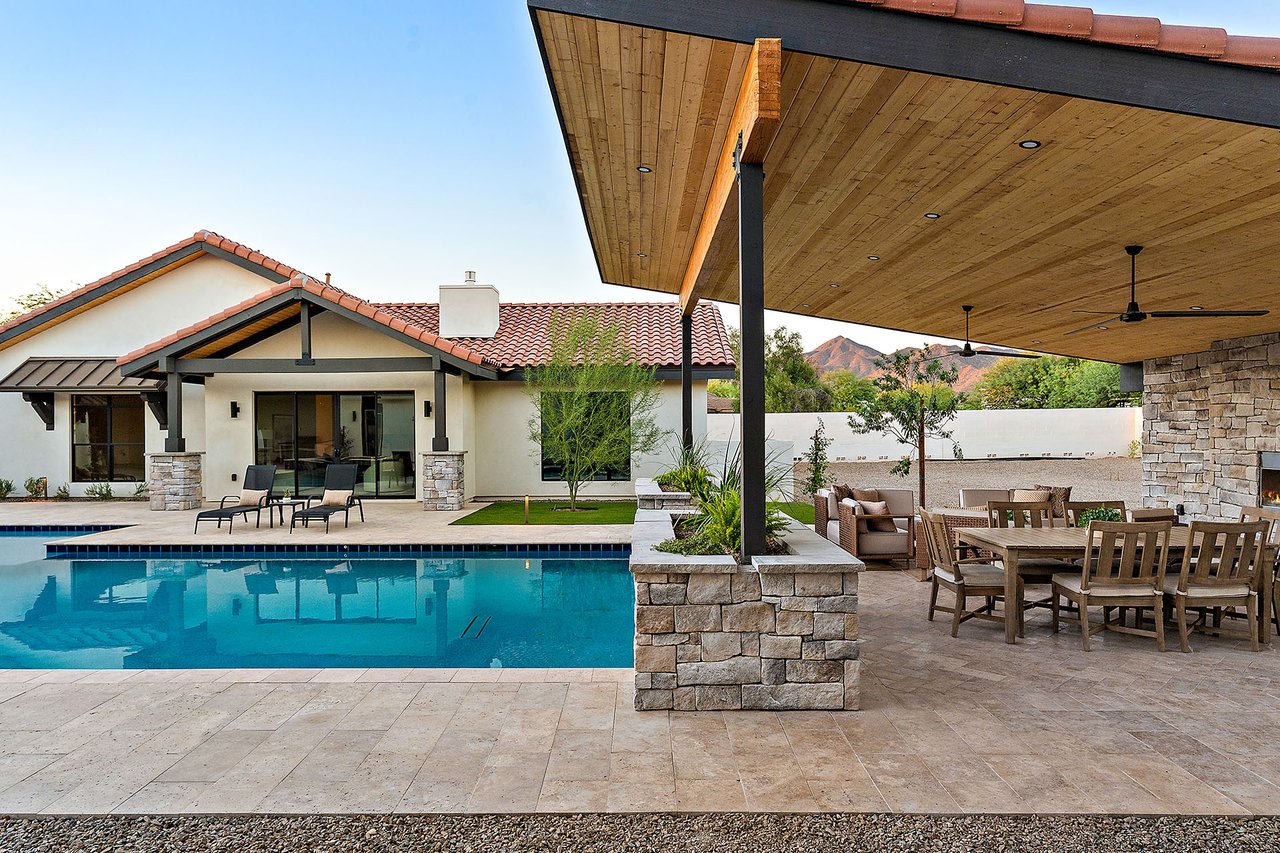 12612 E MOUNTAIN VIEW Road