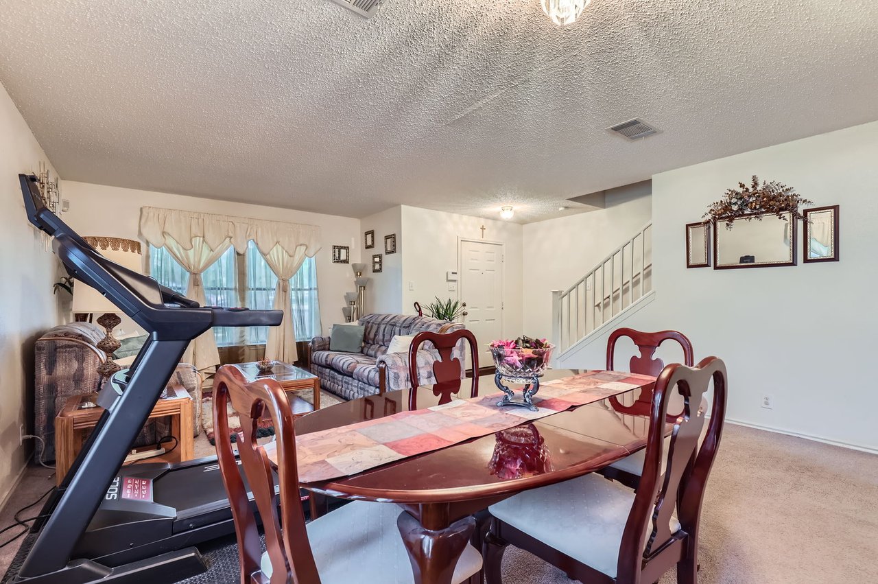 15300 lola Cove