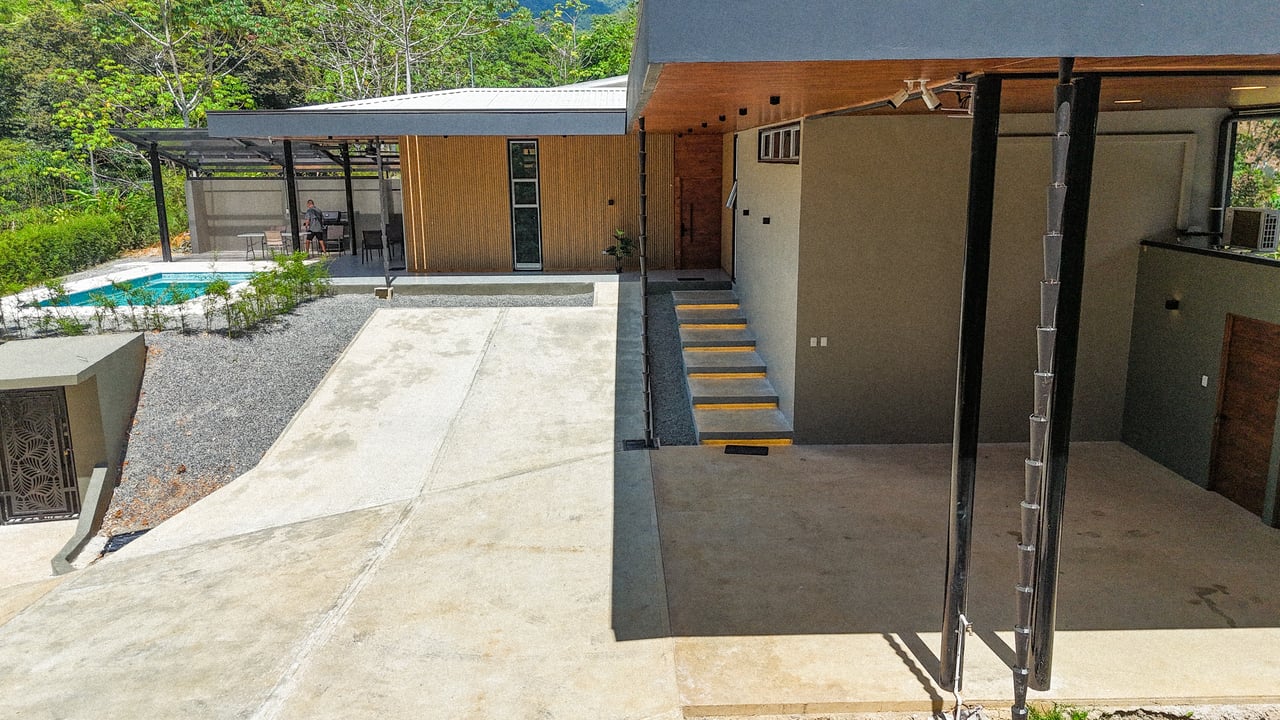 Brand New Tropical Jungle Home in Ojochal