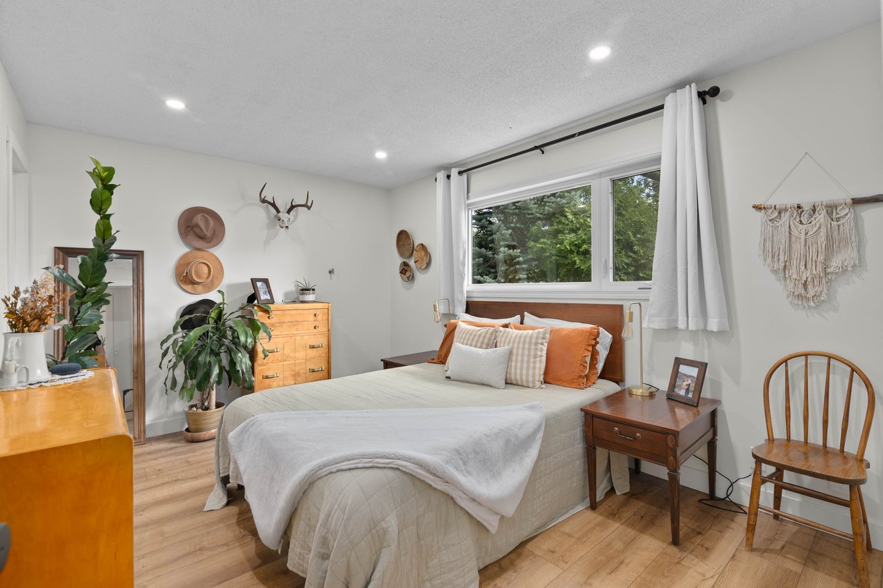 104 Thorson Crescent