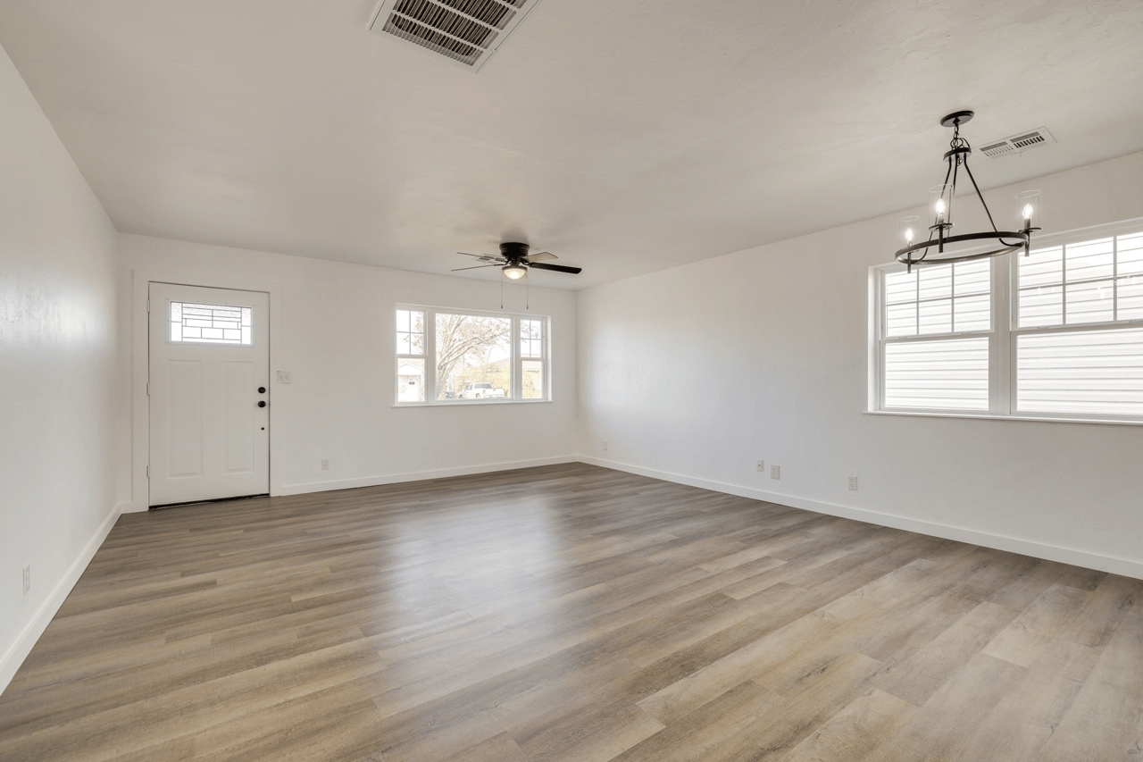 Just Listed: Step Inside a Remodeled Home Redefining Comfort and Sophistication!