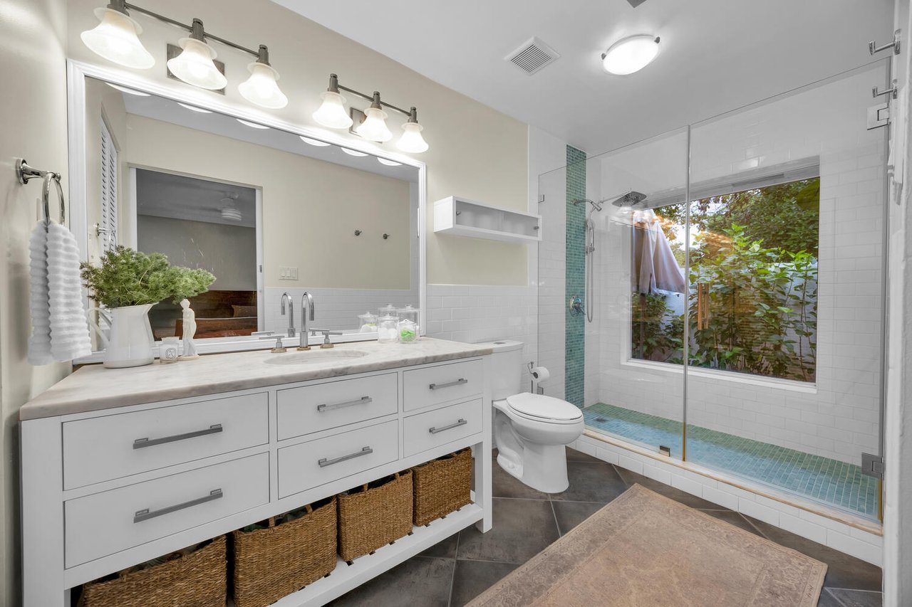 Spacious Living on a Private Cul-de-Sac