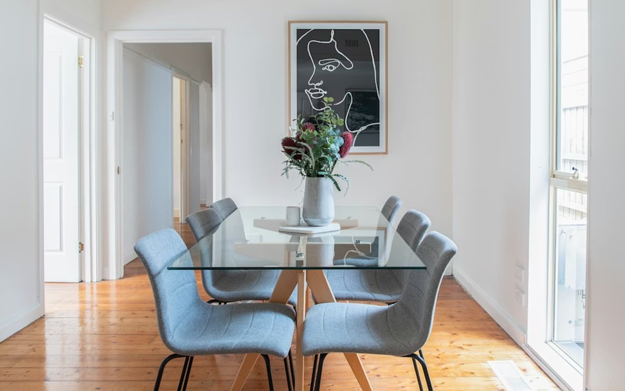 How to Choose the Right Offer When Selling Your Home