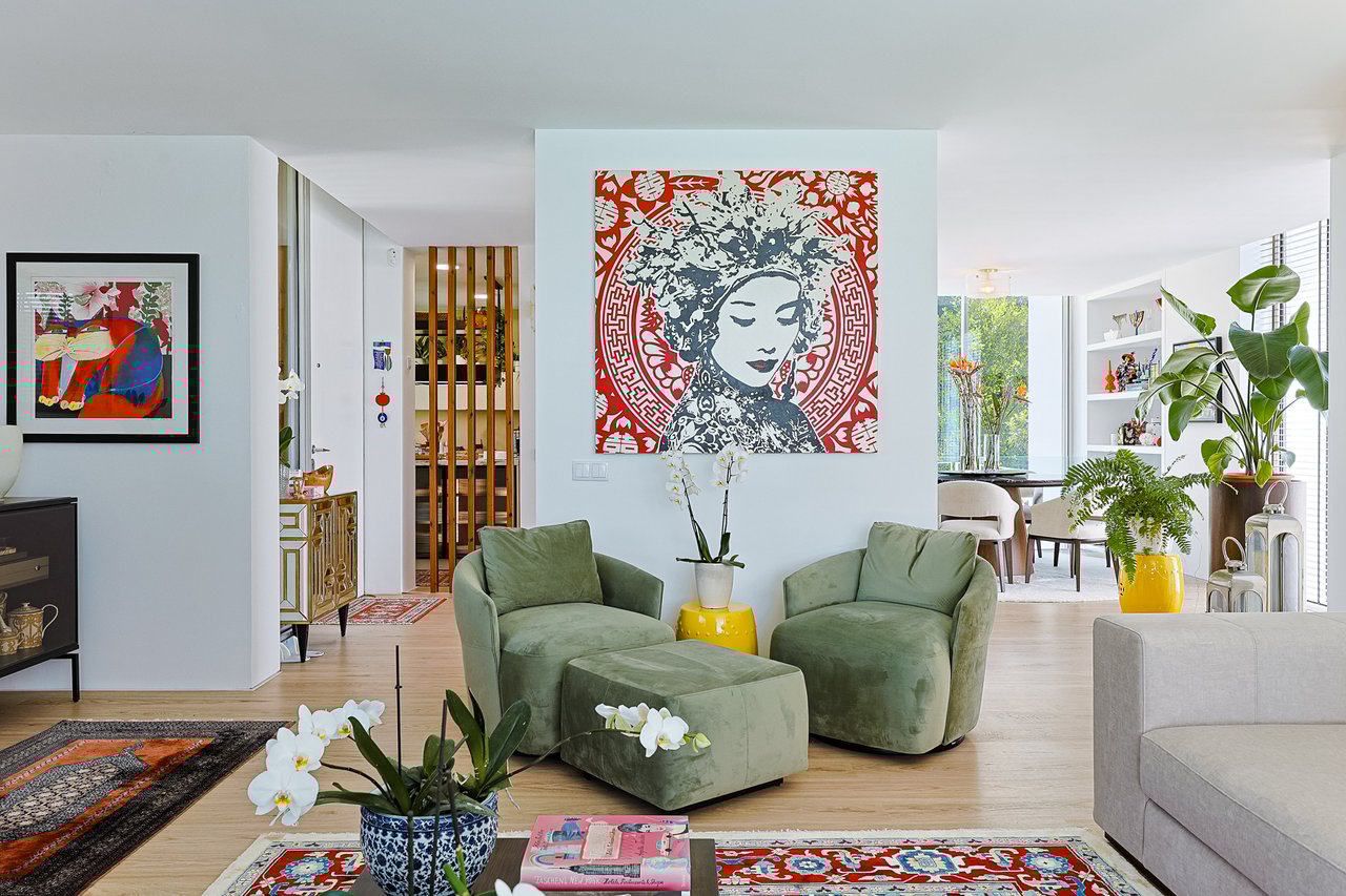 “The Green Villa” – Elegant Luxury Villa with Pool in Carnaxide, Oeiras