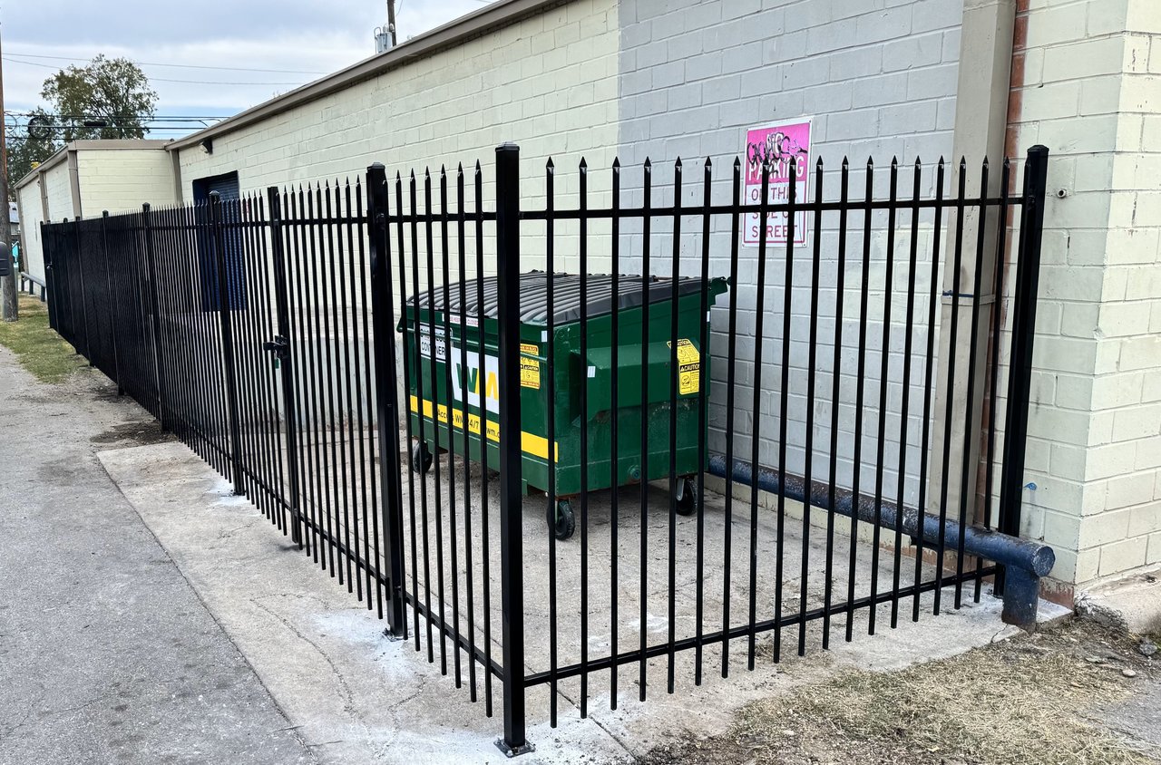 1202 N Flores | For Lease