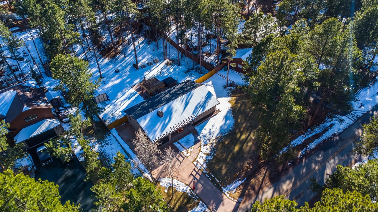 607 W Lovell Gulch Road