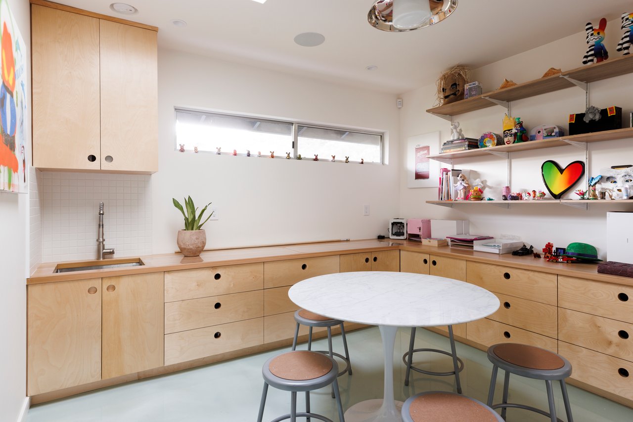 10965 Wrightwood Ln, Studio City 