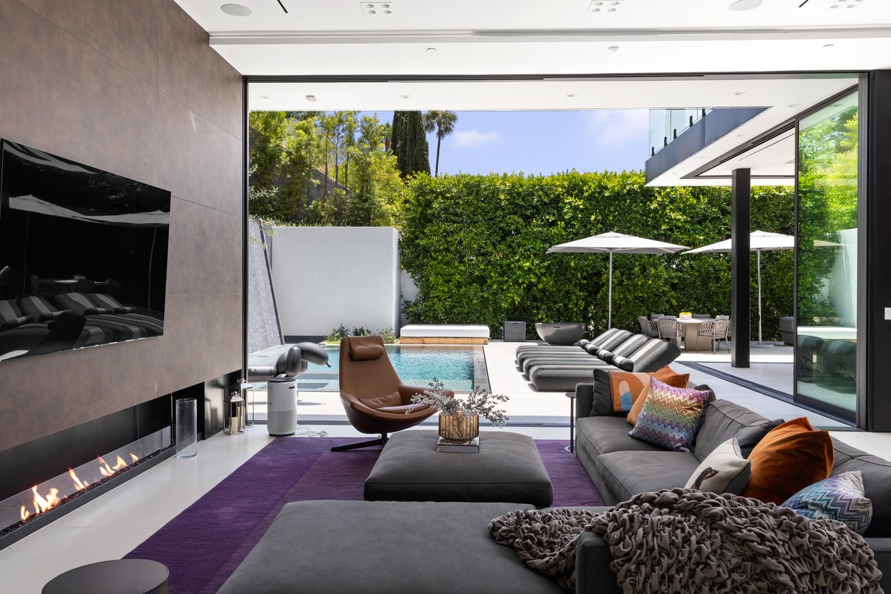 1488 Rising Glen Rd, Sunset Strip