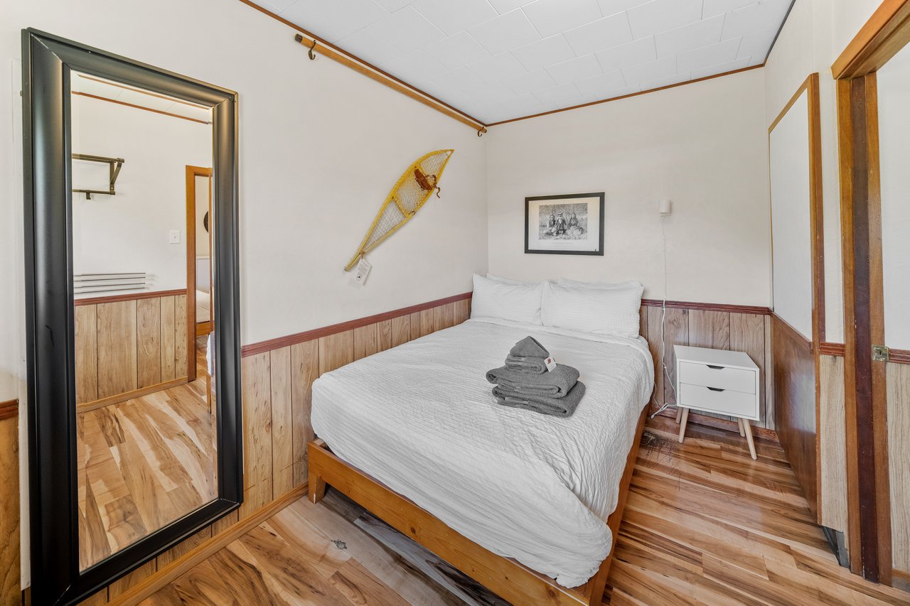 Beaver Street Cabins Banff | B&B Inn
