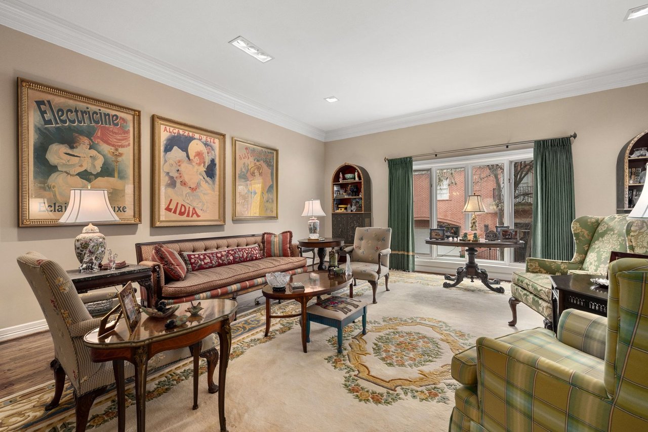 2716 Hillview Green Lane