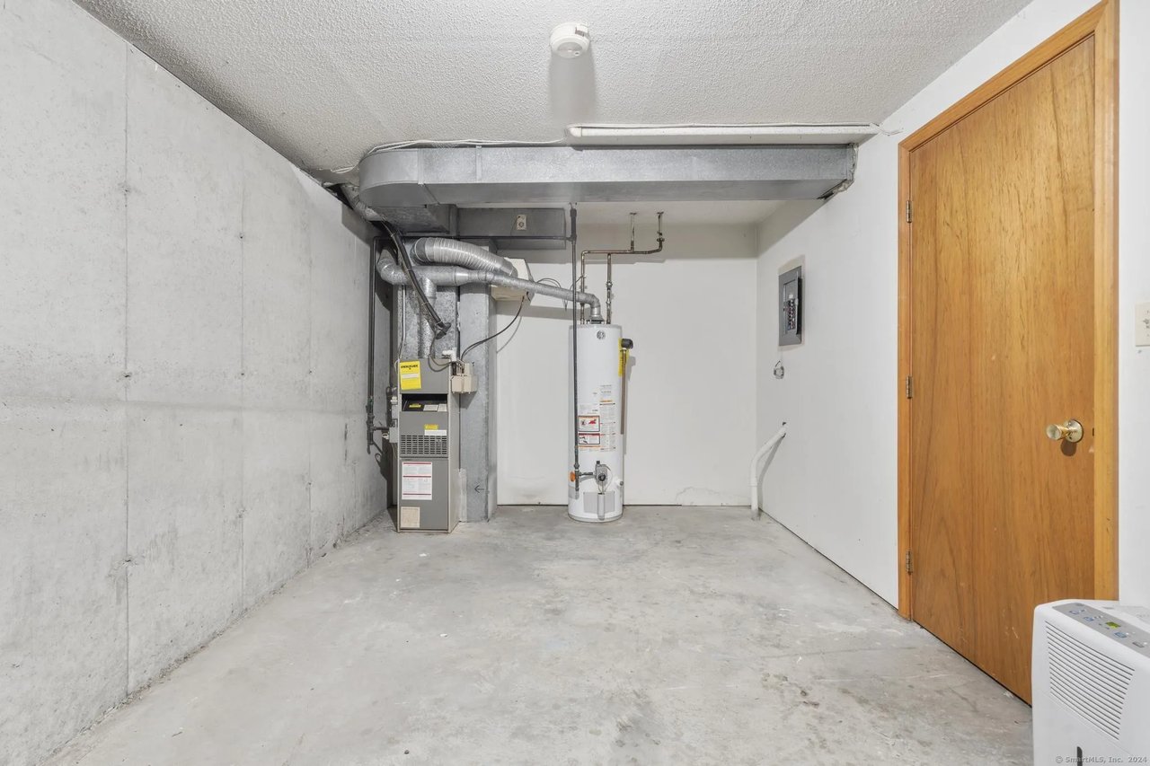 46 Commodore Commons 46