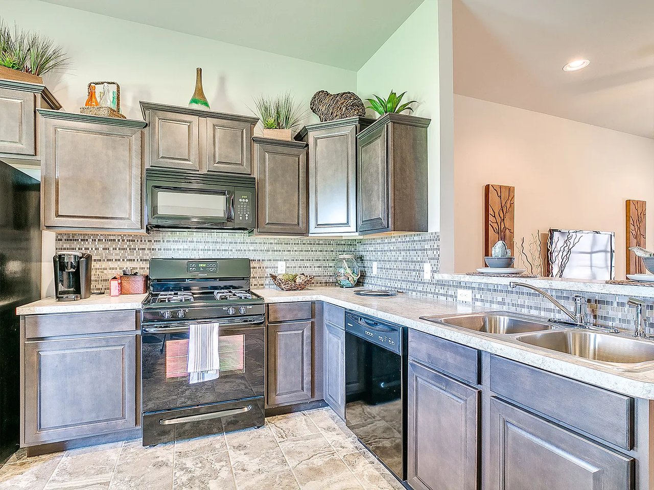 250 Starlight Dr