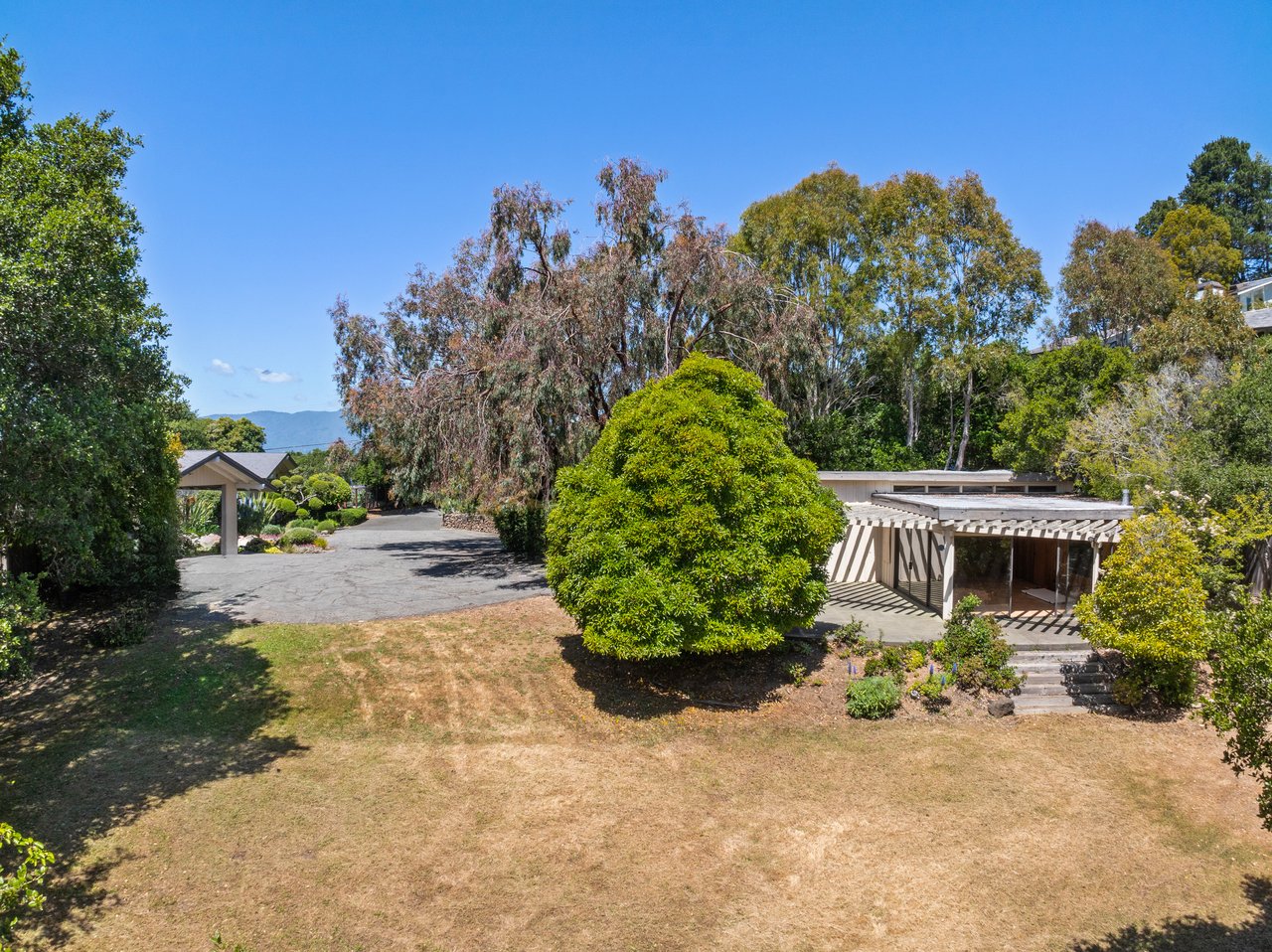 Rare 1+ Acre Dream Site