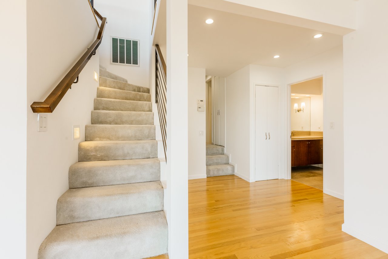 109 Marion Ave