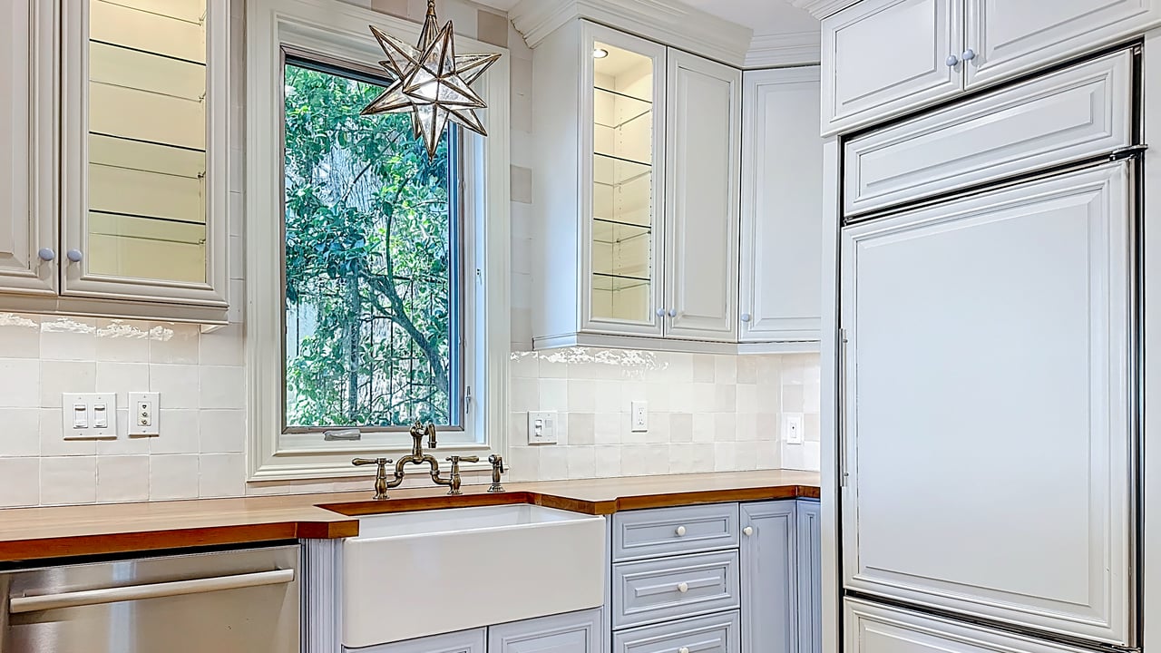 Elegant Lake Virginia Residence in Winter Park's Perle du Lac