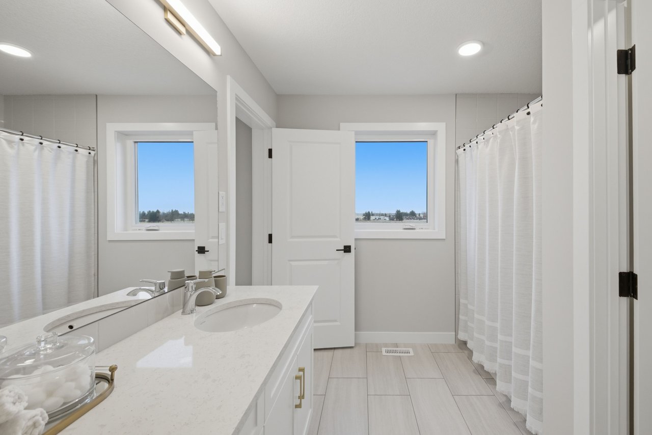 151 Belvedere Crescent SE