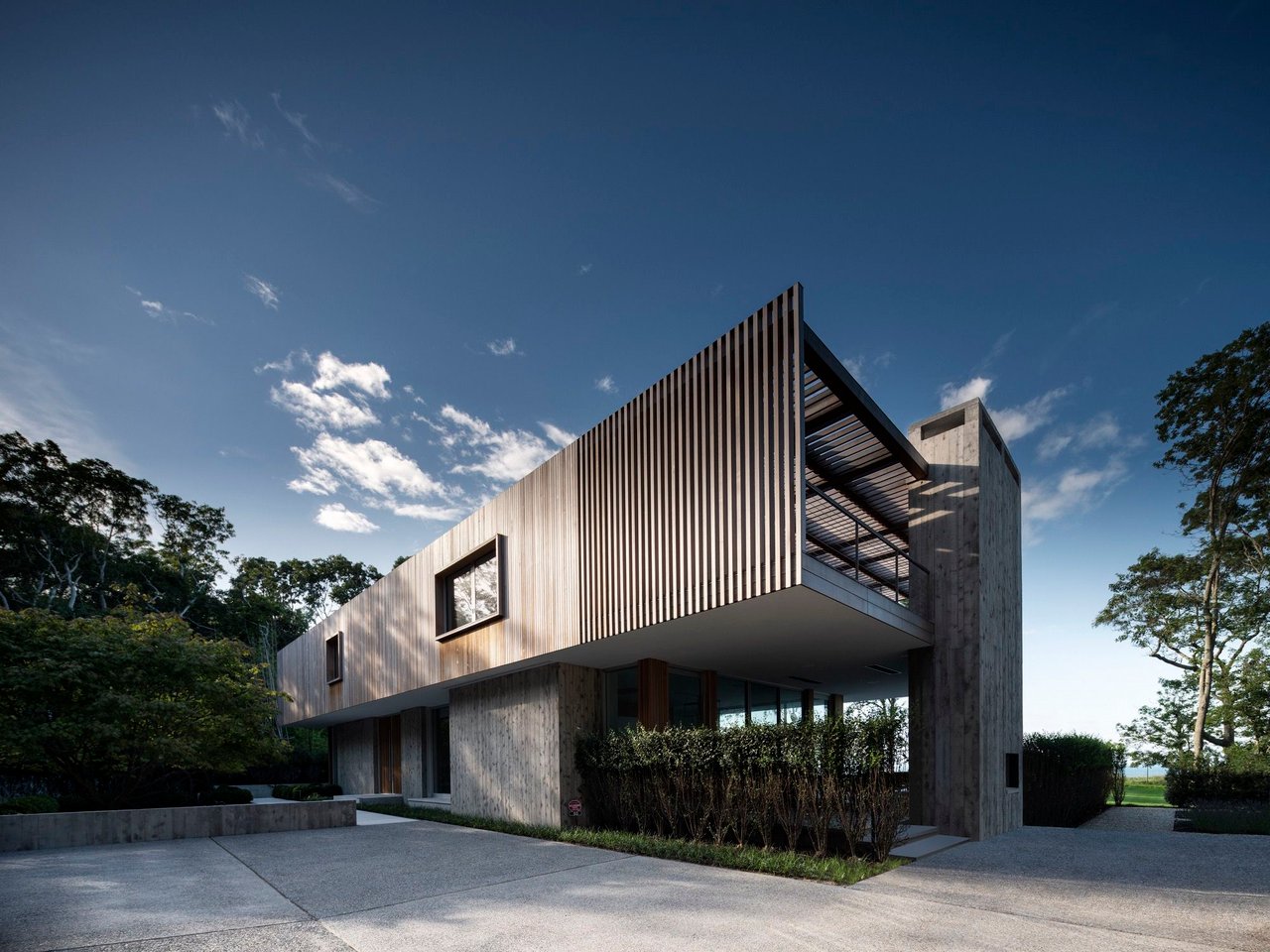 60 Hedges Banks Drive