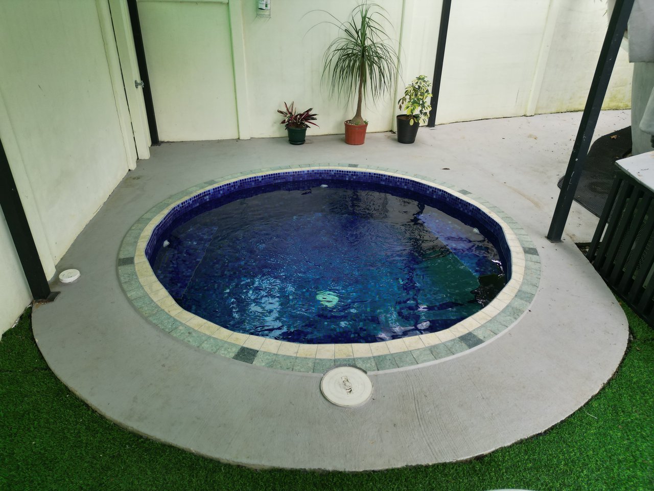 0.07 Acres – Unique 2 Bedroom Dome With Pool Walking Distance To The Beach!!!