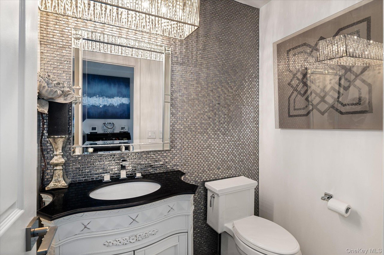 468 Peekskill Hollow Rd