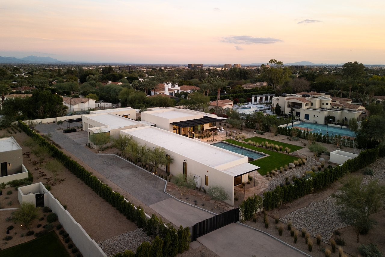 5287 N INVERGORDON Road