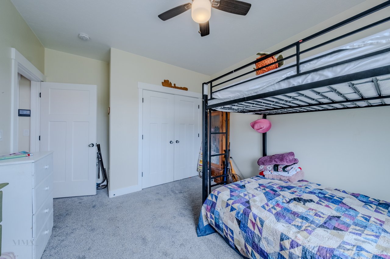 7395 N Johnson Canyon