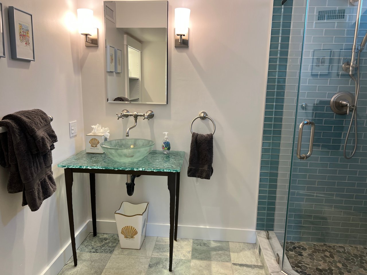 2 Orchard Lane, Edgartown