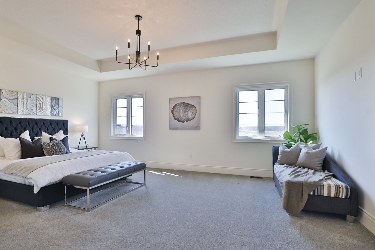 37 North Park Boulevard, Oakville