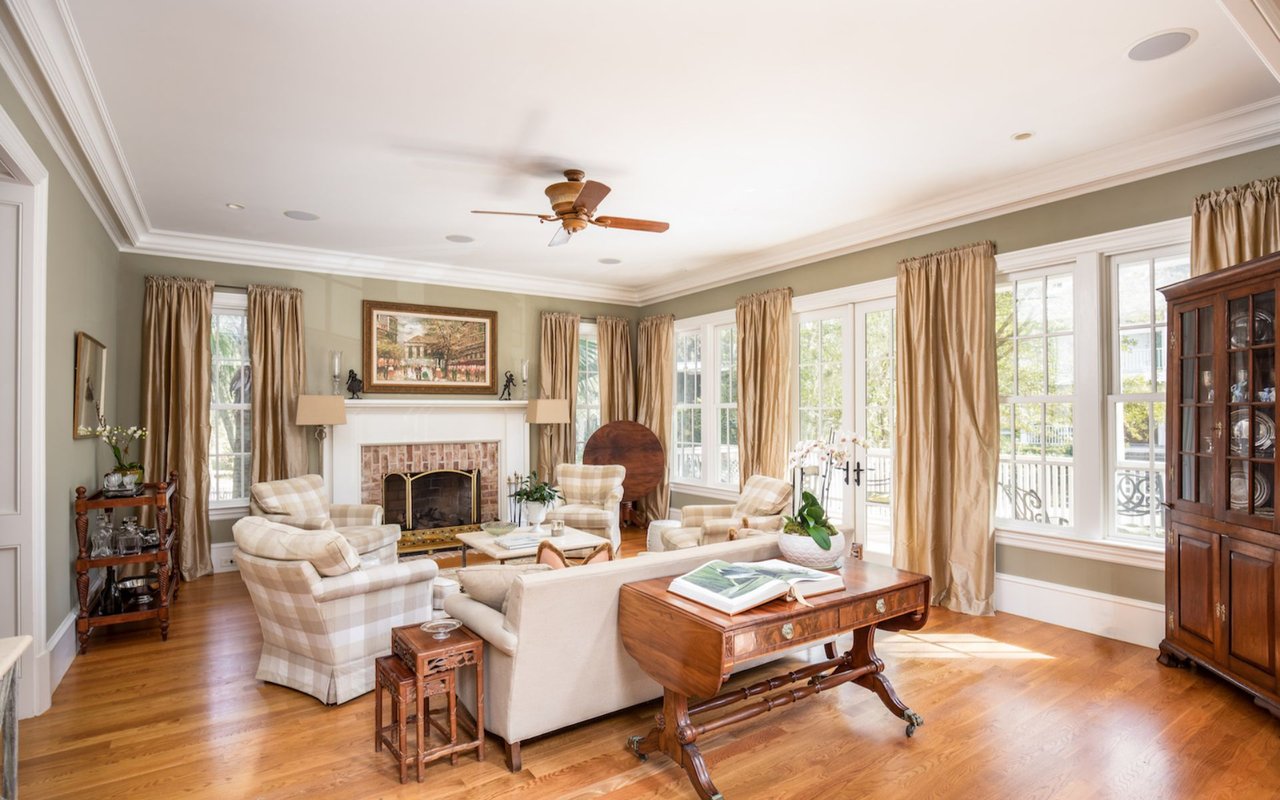 Elegant Daniel Island Home – 283 Delahow Street
