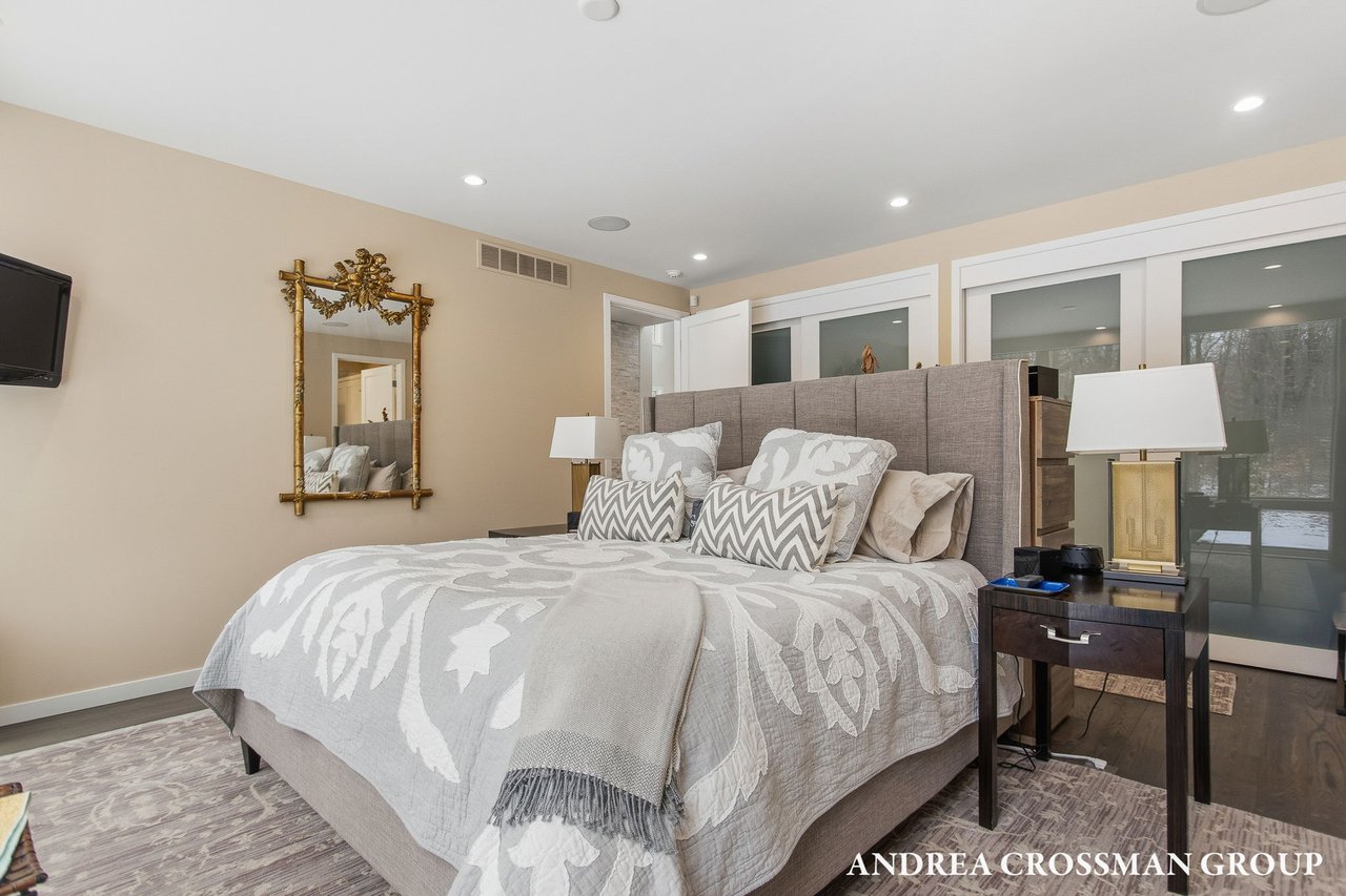 6919 Bendemeer Drive