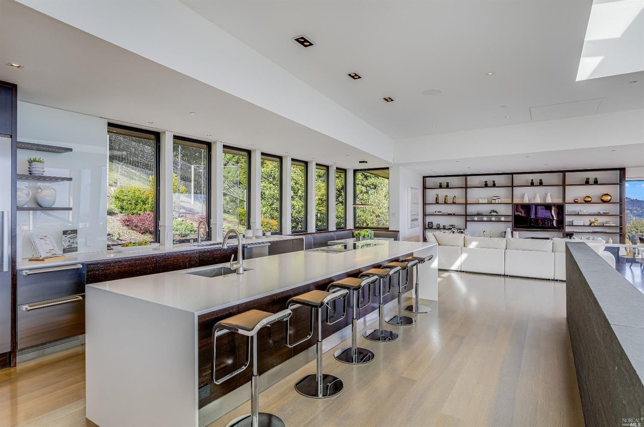 9 Walsh Dr